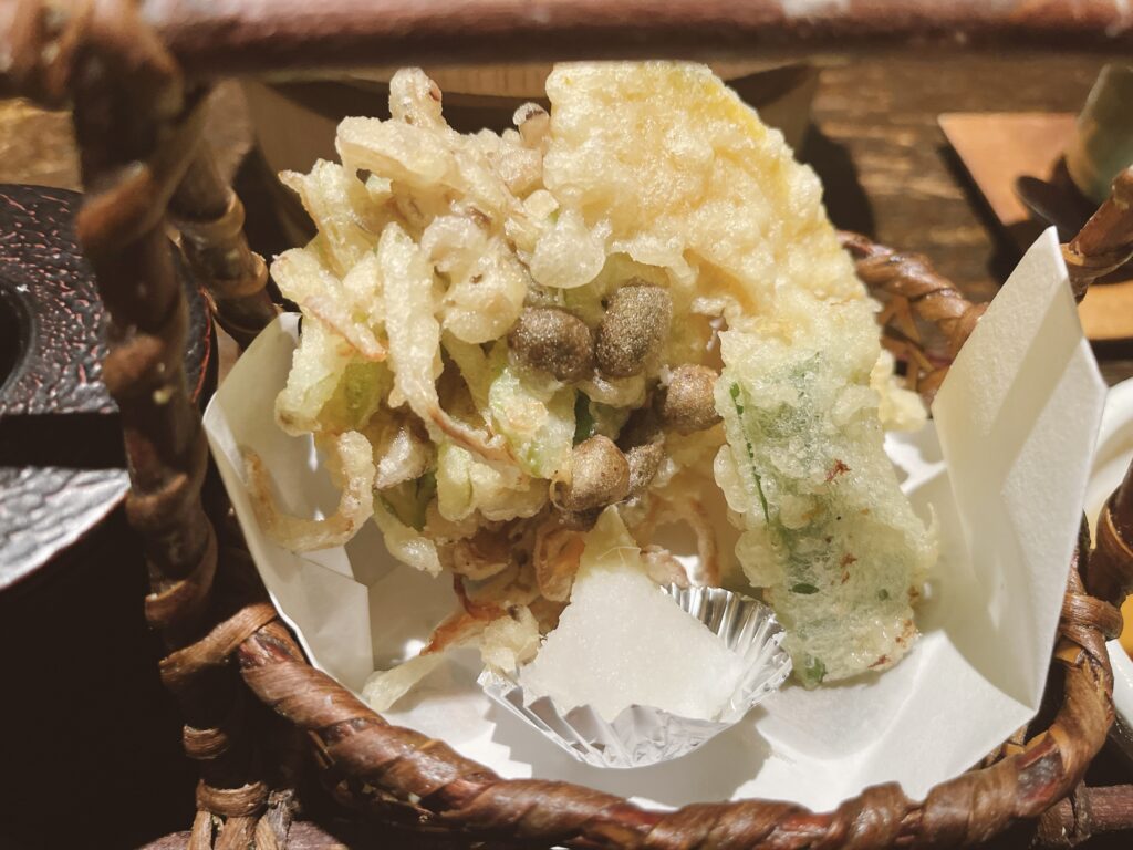 天山湯治郷 食事処 山法師