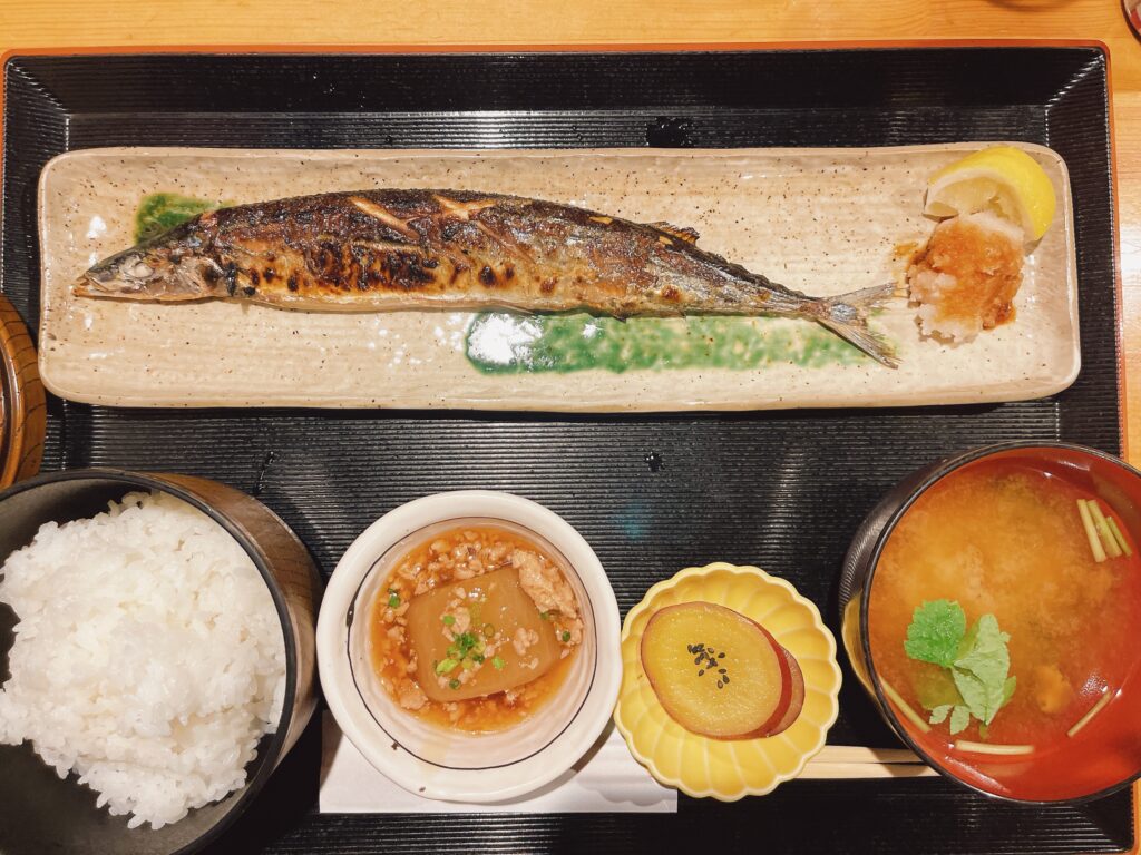 箱根 喜之助 さんま定食